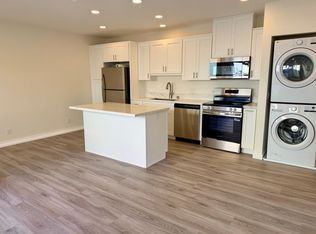 3227 W Stonybrook Dr, Anaheim, CA