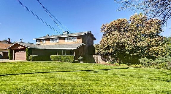 2nd image of 684 Loma Vista Dr