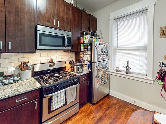 3rd image of 1662 W Farwell Ave APT 1N
