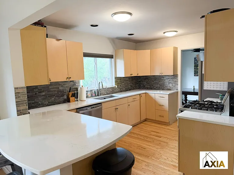 3420 Fordham Ct — Photo 3