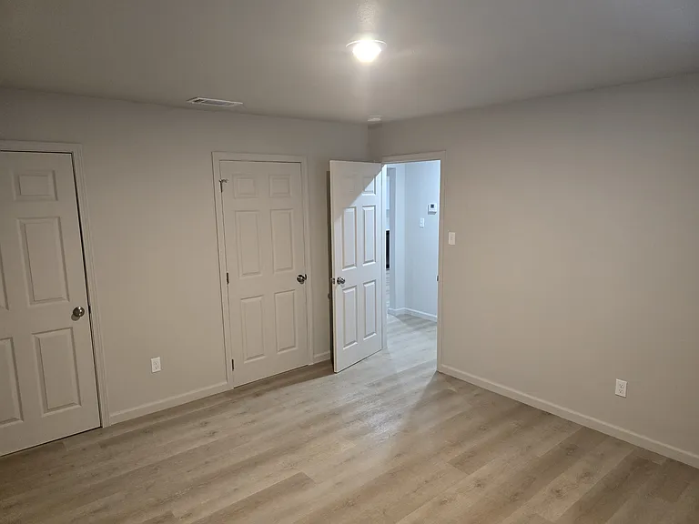 2nd bedroom with 2 closets