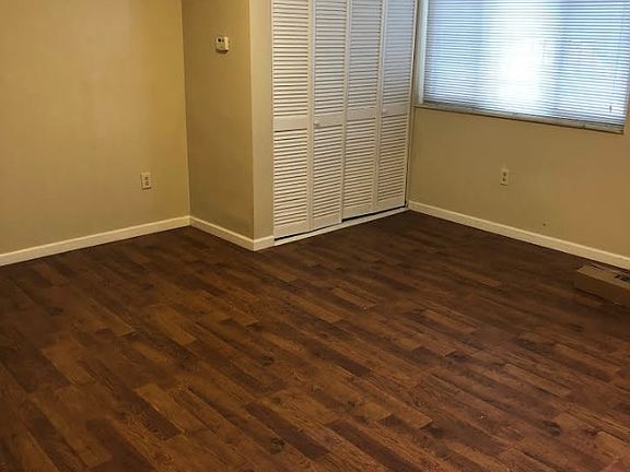 2nd image of 1100 Oneil Blvd APT 4