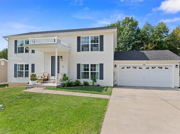 1042 Wrigley Cir, Warrenton, MO 63383