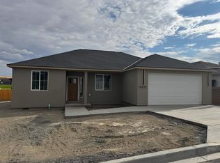 10072 S Clodfelter Rd, Kennewick, WA 99338