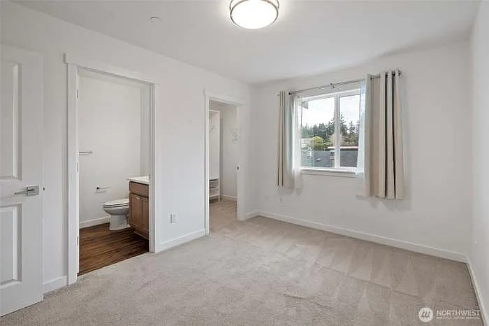 18128 1st Pl SW — Photo 1