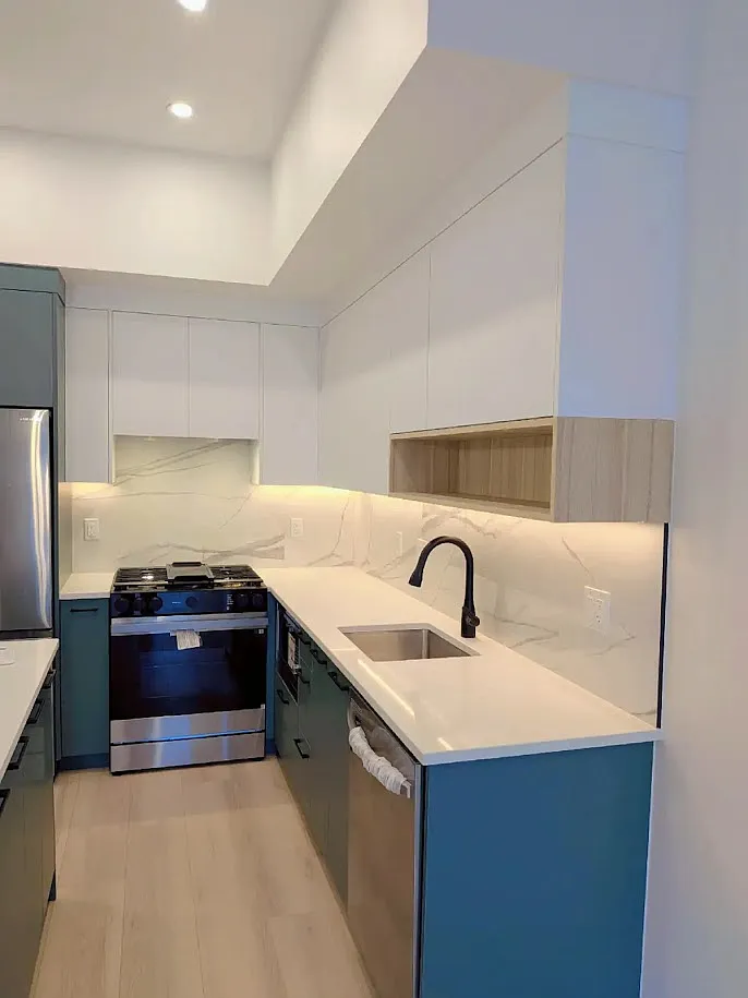 2 bed, 700 sqft, $2,400 — Photo 4