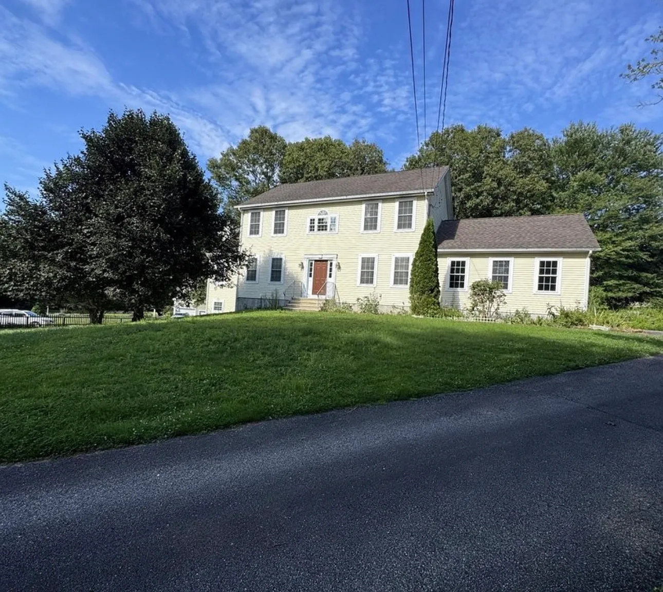 4 bed, 2560 sqft, $3,200 — Photo 1