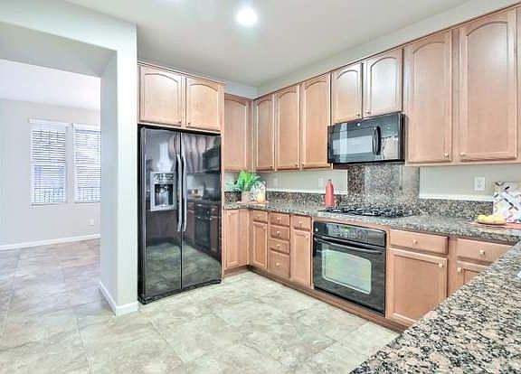 4th image of 8840 Acorn Way