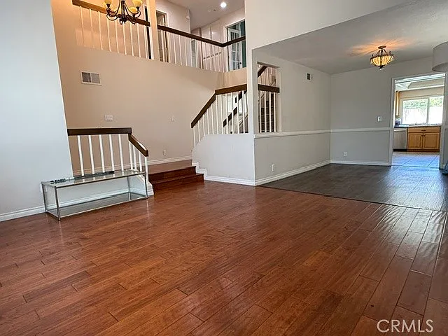 2117 W Sycamore Ave — Photo 5
