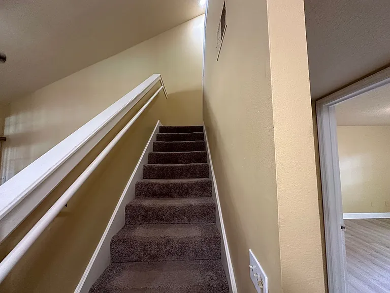 1567 Farrindon Cir — Photo 17