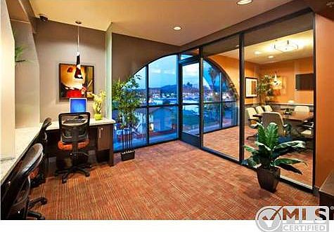5th image of 439 W Washington Ave APT 205