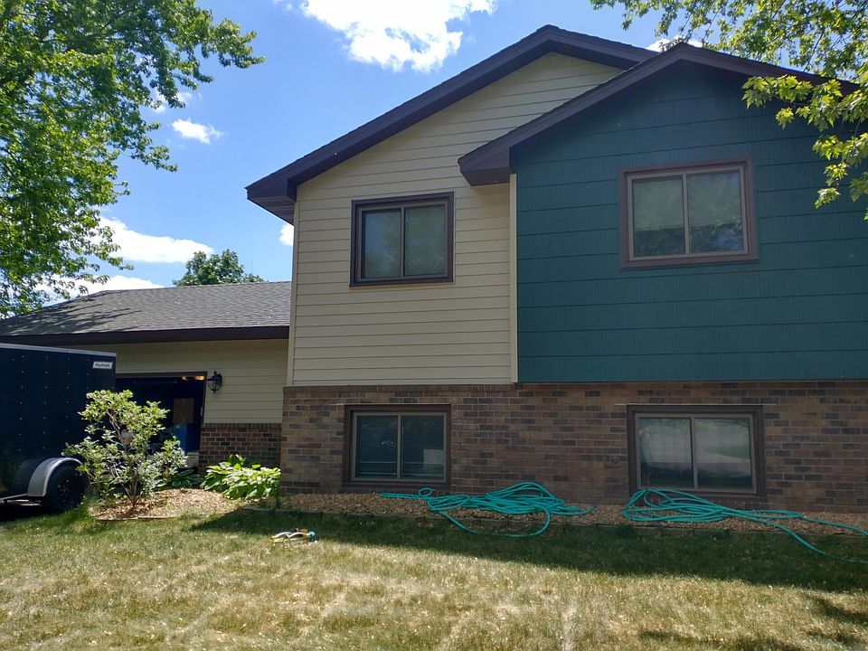 Cozy, clean & bright.