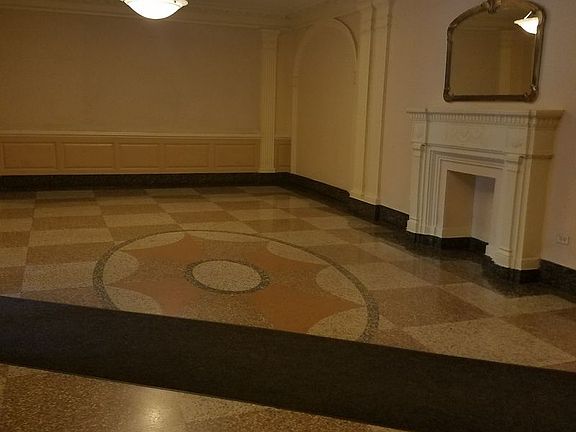 3rd image of 4115 45th St APT 3L