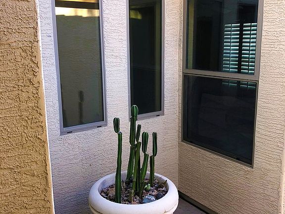 3rd image of 4407 W Donner Dr