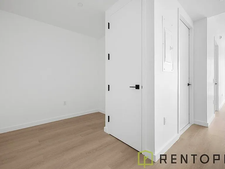 1051 Pacific St #610 — Photo 10