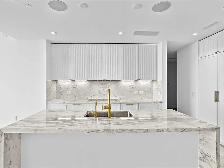 3015 S Ysabella Ave #2402 — Photo 16