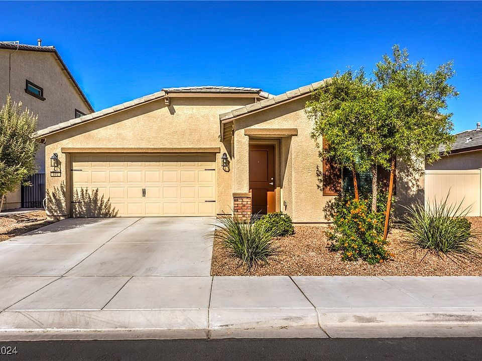 1st image of 102 E Verde Way