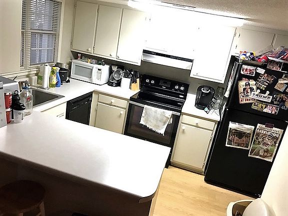 5th image of 307 Bramlett Blvd APT 13