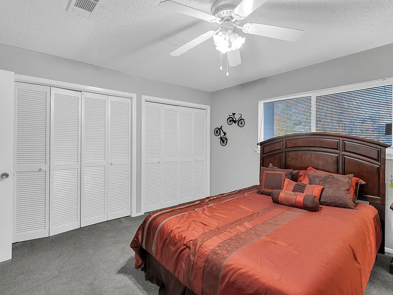 Windsong Apartments — Photo 29