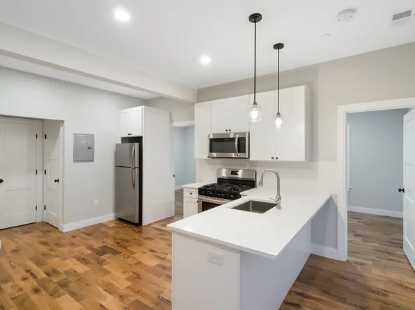 473 Meridian St #3B, Boston, MA 02128