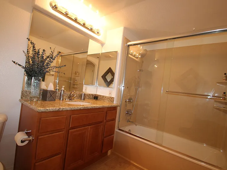 301 W G St #316 — Photo 10