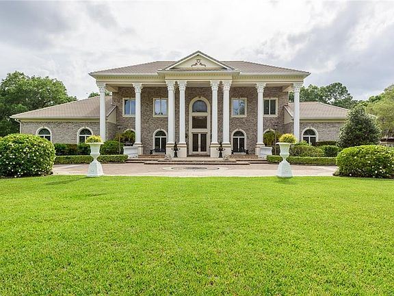 3rd image of 600 Sweetwater Club Blvd