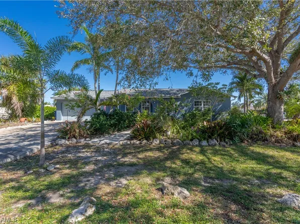 18267 Constitution Cir, Fort Myers, FL 33967