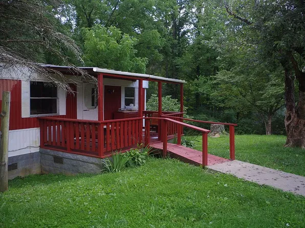 130 Ballard Dr, Keokee, VA 24265