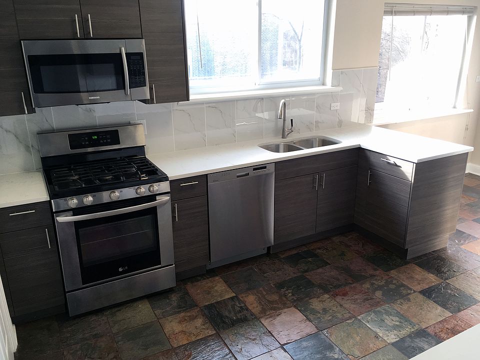 1st image of 6441 N Francisco Ave APT 3