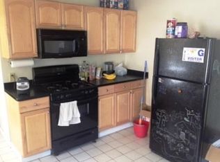 156 Glen St, Somerville, MA 02145