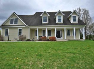 120 Hickory Ct, Troy, NY 12180