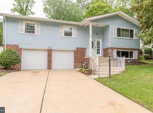 8516 Cherry Valley Ln, Alexandria, VA 22309