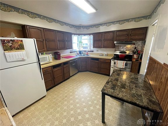 5th image of 2404 Danube Ct