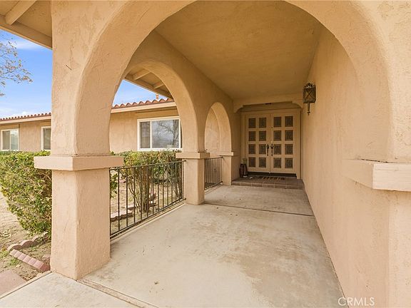 3rd image of 19629 Oneida Rd