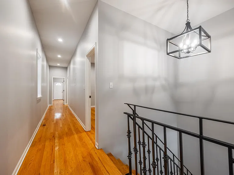 1333 W Walton St #2 — Photo 21