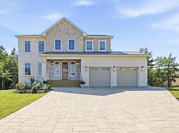 72 Element Ct, Bedford, NS B4B 2K3