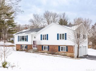 2 Lionel Drive, Simsbury, CT 06070