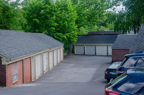 Jericho Manor Apartments Photo 1