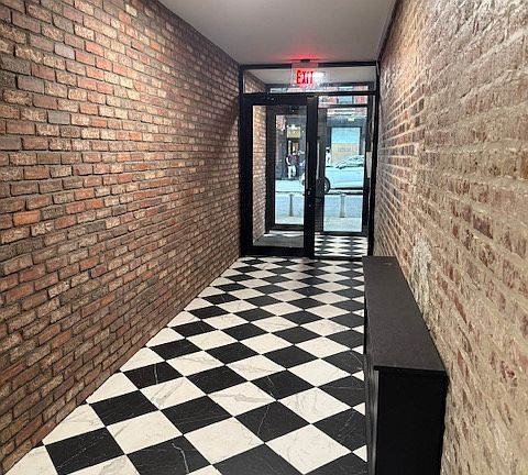 5th image of 515 E 6th St APT E5