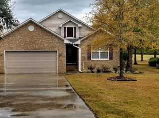 21 Ridge Lake Dr, Manning, SC 29102