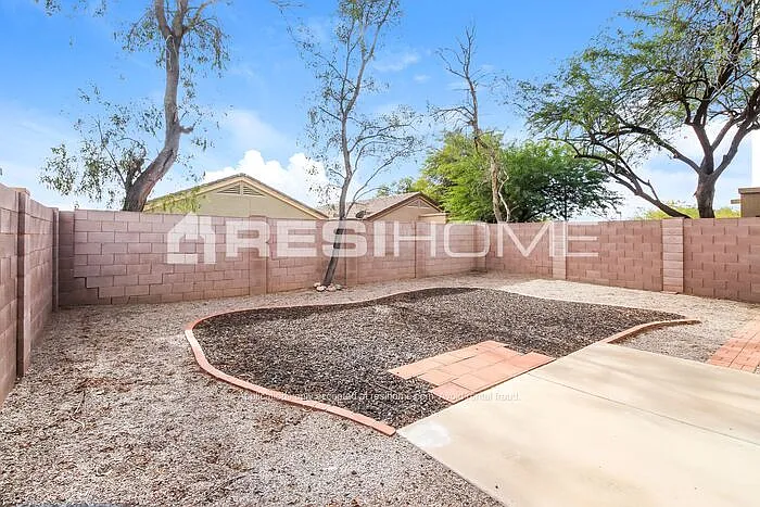10837 E Carol Ave — Photo 13