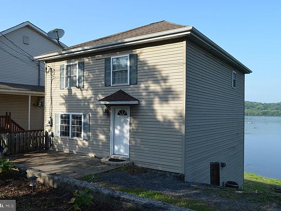 3rd image of 77 N Main St