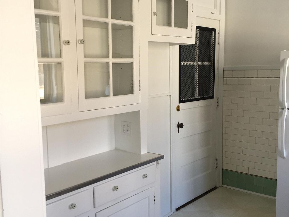1st image of 1424 W Thome Ave APT 1D