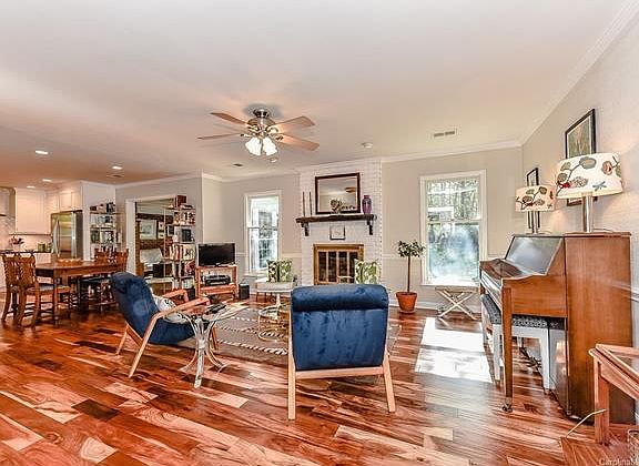 5th image of 2301 Vestry Pl