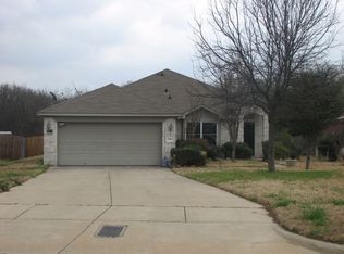 2369 Ranger Dr, Fort Worth, TX 76120