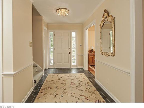 2nd image of 7 Pepperwood Ln