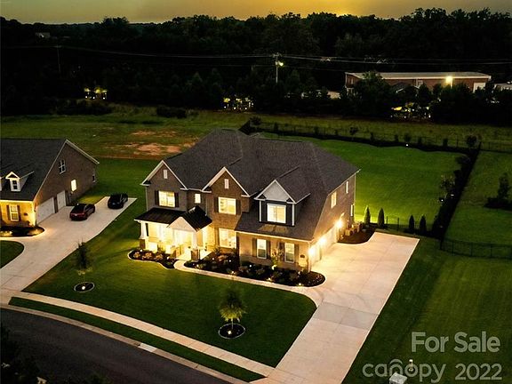 5th image of 2146 Loire Valley Dr