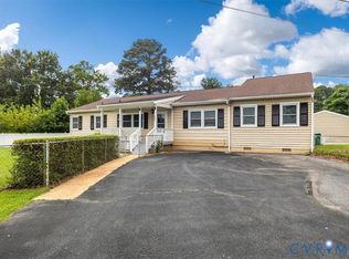 427 Deerfield Dr, Petersburg, VA 23805