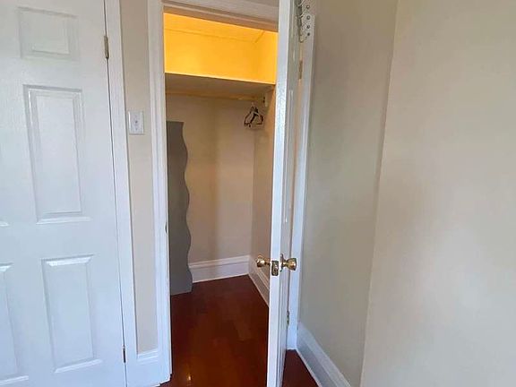 4th image of 169 Howard Ave APT 2