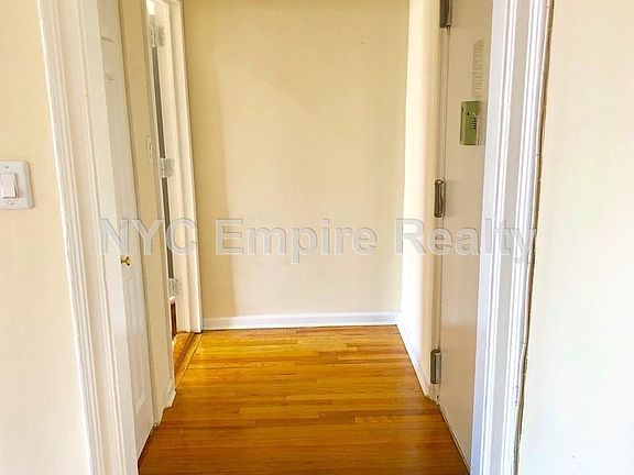 4th image of 301 E 38th St #16F*